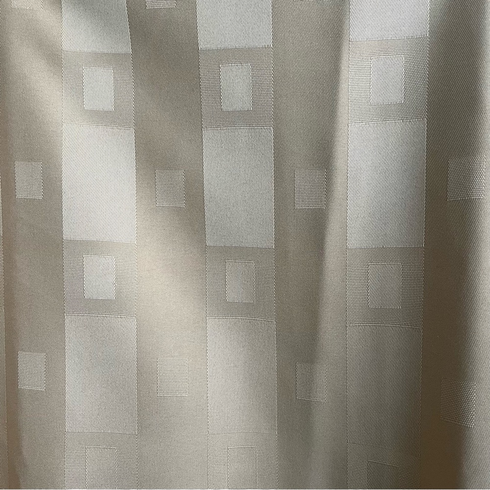 Tablecloth Gold - Picture 2 of 2